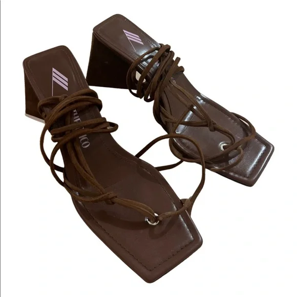 Attico Mona Thong Heel in brown, size 39